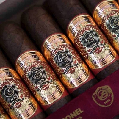 Custom Logo Adhesive Sticker UV Printing Gold Foil with Classic OEM Custom Sticker Waterproof  Vinyl Printed Cigar Label